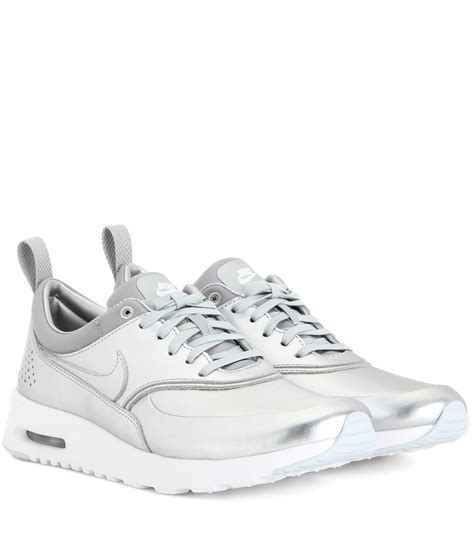 nike air max thea damen sneakers hellgrau silber|Women's Nike Air Max Thea Ultra 'White & Silver'.